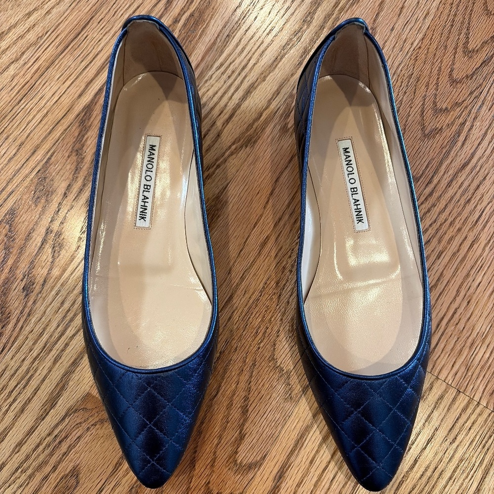 Manolo Blahnik blue flat shoes/ size 38